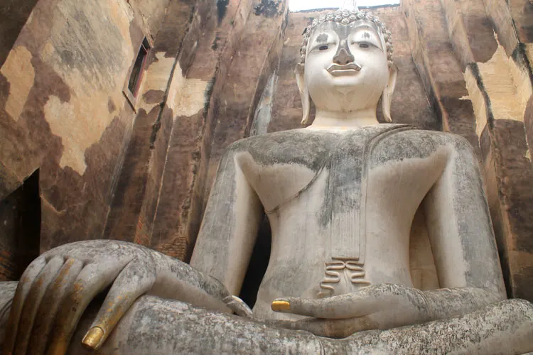 The best ancient temples and ruins in Asia -- Seated Buddha, Sukhothai, Thailand