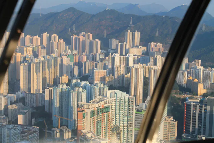 Backpacking in Hong Kong: A helicopter ride to the New Territories