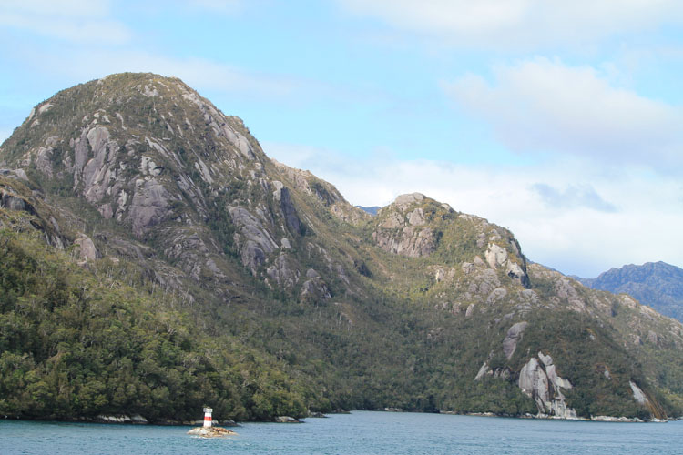 A budget cruise through Patagonia on the Navimag ferry from Puerto Montt to Puerto Natales: Rugged mountains
