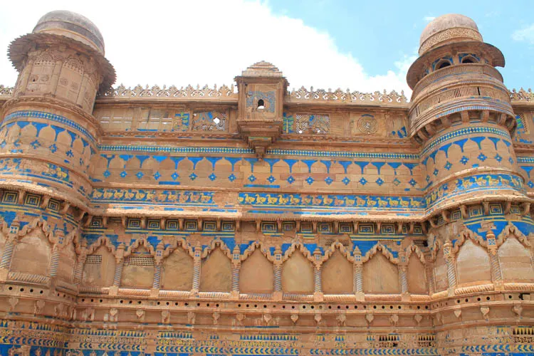 man-mandir-palace-colours