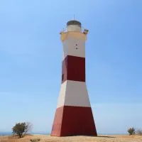 Mancora travel guide -- the lighthouse above town