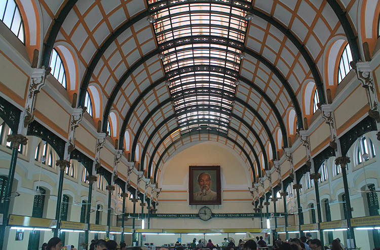 Two days in Ho Chi Minh City, Vietnam: The post office interior