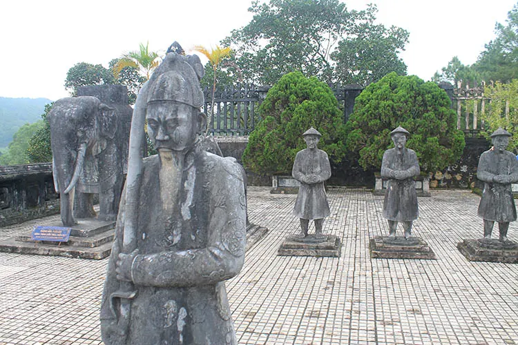 Two weeks in Vietnam: Hue tomb tour