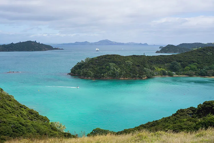 A Bay of Islands Tour + Other Things to Do in Paihia and Russel, New